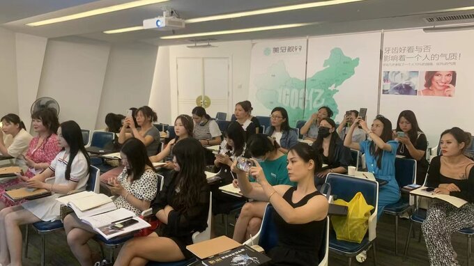 廣西百色微整形學(xué)習(xí)指南 在線咨詢助力專業(yè)成長(zhǎng)之路